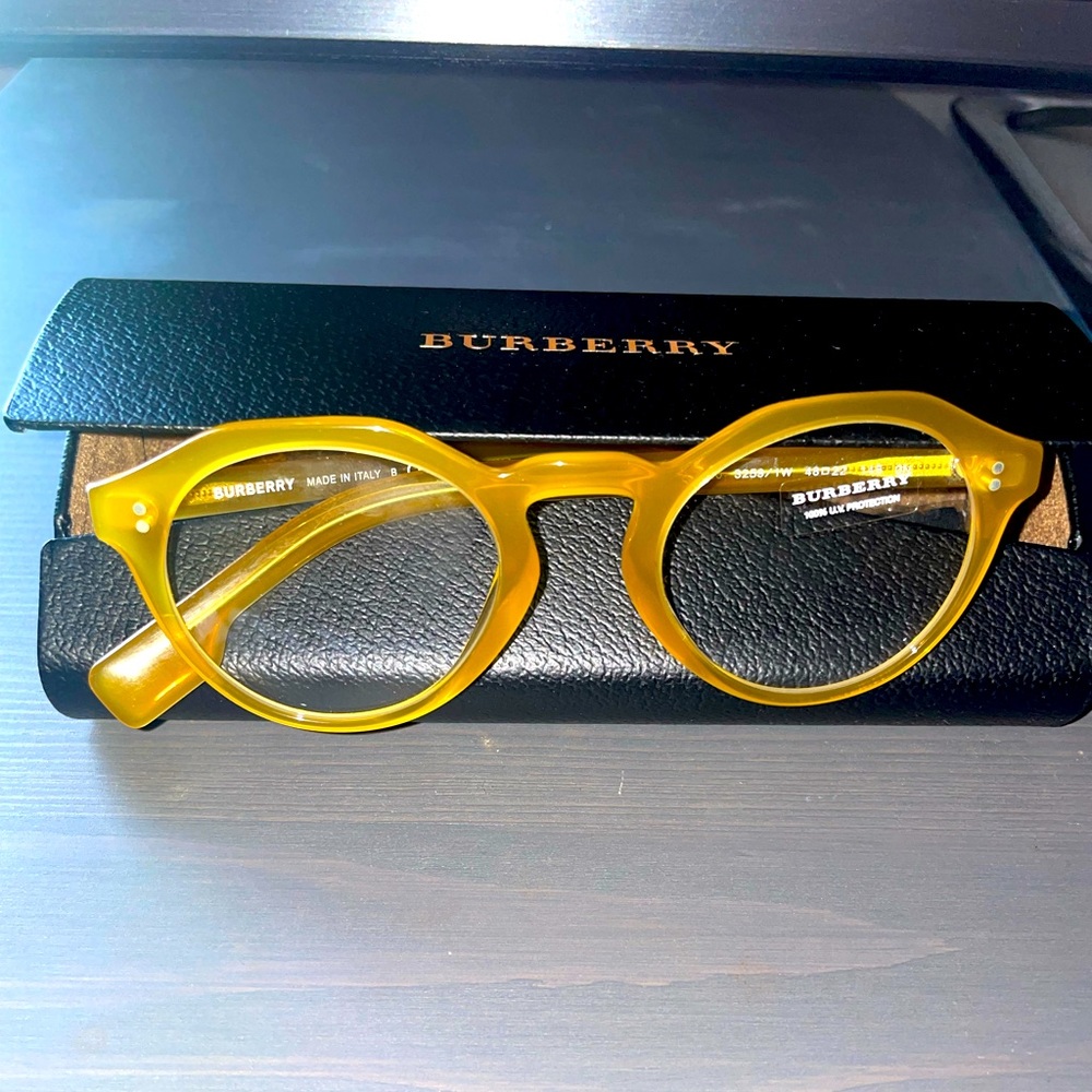 Stylish Burberry Glasses (NWT)